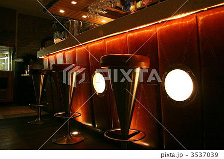 bar interior 3537039