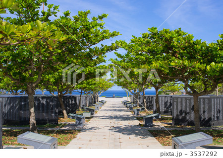 沖縄平和祈念公園　平和の礎 3537292