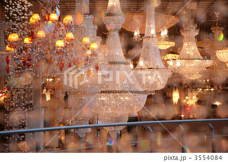 Lanterns in shop 3554084