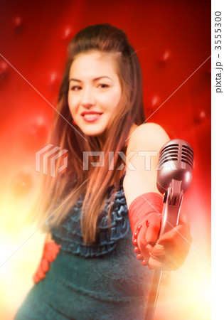 Young woman singer 3555300