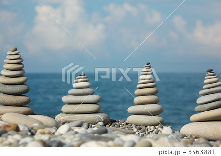 zen stones by sea 3563881