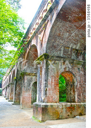 琵琶湖疏水の「水路閣」（南禅寺境内／京都市左京区） 3568498