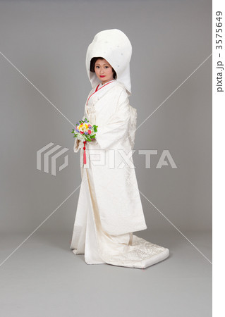和装花嫁綿帽子 の写真素材