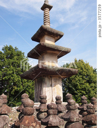 東近江 石塔寺 石塔 重要文化財 東近江 石塔寺 石塔 重要文化財 3577259