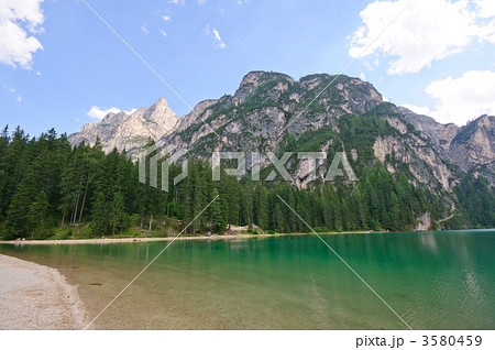 イタリア　ドロミティ　ブライエス湖 3580459