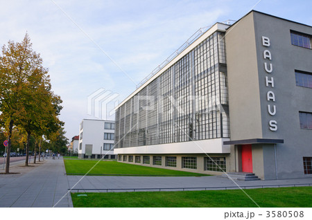 ドイツ デッサウ バウハウス本校舎 ドイツ デッサウ バウハウス本校舎 3580508