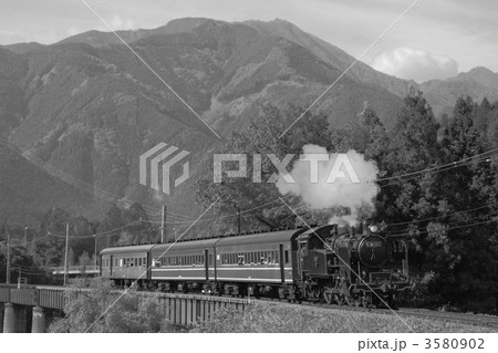 3580902