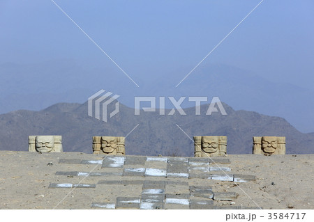 西夏王陵三号陵伽藍跡の力士像 3584717