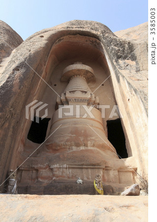馬蹄寺石窟千仏洞仏塔 3585003