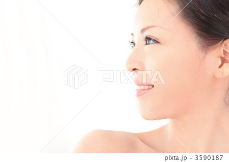 横顔な笑顔 横顔な笑顔 3590187