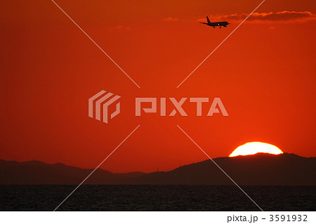 沈む夕日とタッチダウン 3591932