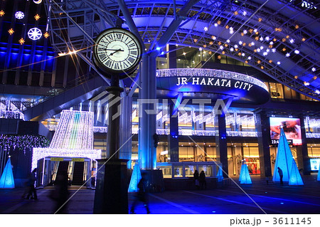JR博多シティのイルミネーション夜景 JR博多シティのイルミネーション夜景 3611145