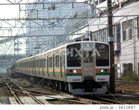 211系　横浜駅 3611697