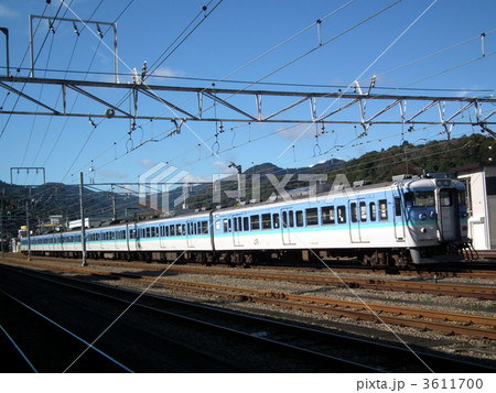 中央線 115系長野色 高尾駅 中央線 115系長野色 高尾駅 3611700