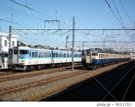 中央線　115系長野色+横須賀色　高尾駅 3611701