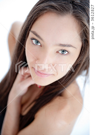 Exotic Caucasian beauty 3612827