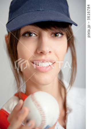 Girl with baseball ball 3616784