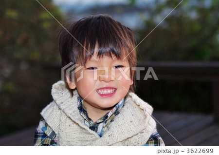 ウッドデッキと子供 3622699