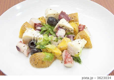 カマンベールチーズとじゃがいものサラダ 3623034