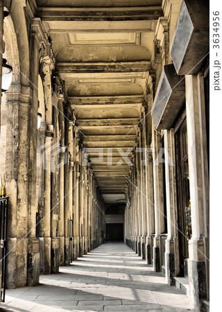 Arcade in Palais Royale Paris 3634956