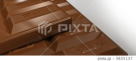 Chocolate tablet close-up 3635137