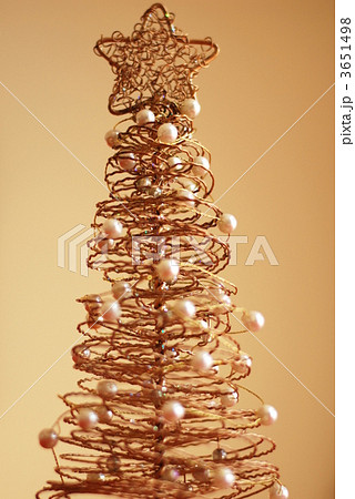 ワイヤークリスマスツリー６の写真素材