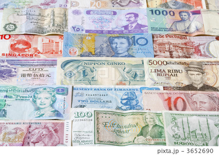 banknotes of different countries 3652690