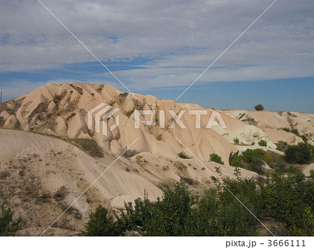 トルコ、カッパドキア、バラの谷 トルコ、カッパドキア、バラの谷 3666111