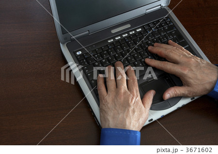 hands and laptop hands and laptop 3671602