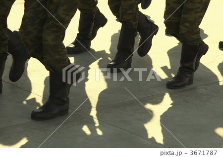 military steps 3671787