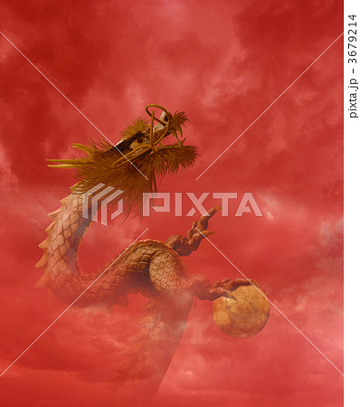 燃える雲を昇る龍 3679214