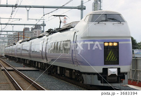 3683394