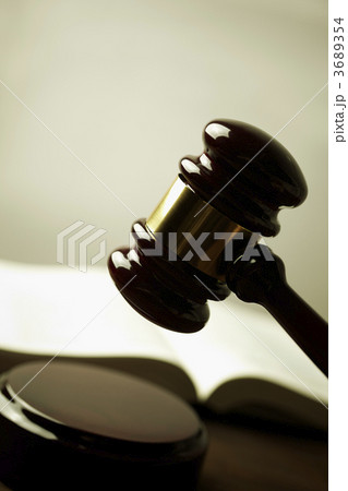 gavel 3689354