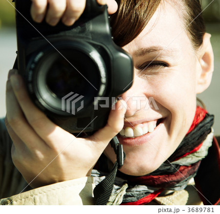 HAPPY PHOTOGRAPHER 3689781