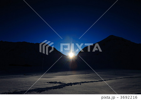 山と朝日 山と朝日 3692216
