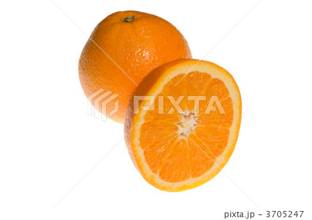 おいしそうなオレンジ1個半 おいしそうなオレンジ1個半 3705247