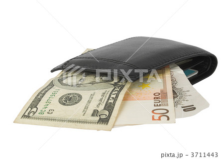 currency notes in wallet 3711443