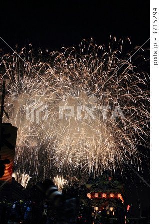 秩父夜祭　打ち上げ花火 3715294