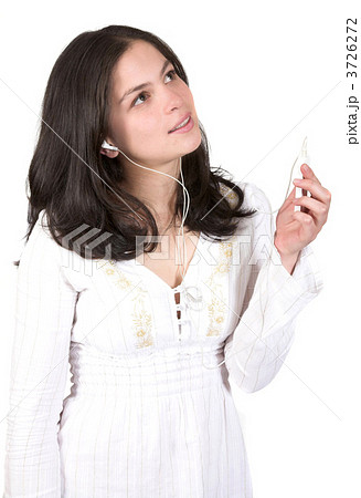 beautiful girl listening to music 3726272