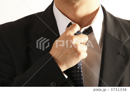 リストラ　退職　解雇 3731336