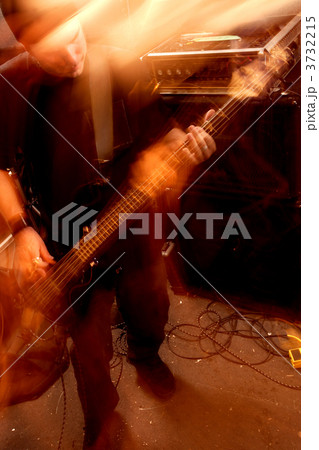 Bass player movement 3732215