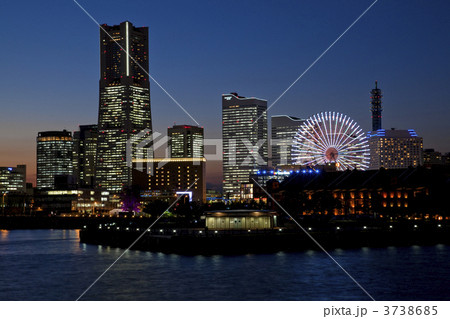 横浜みなとみらい地区夜景 横浜みなとみらい地区夜景 3738685