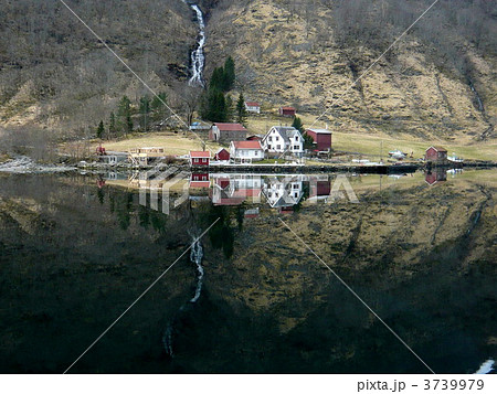 ノルウェー　フィヨルド 3739979