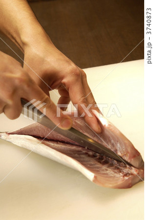 鯖をおろす 3740873