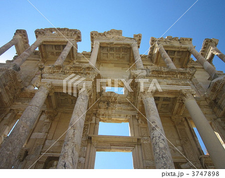 トルコ エフェスの古代図書館 ケルスス図書館 の写真素材