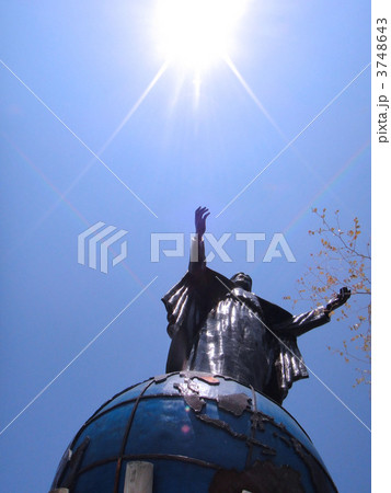 東ティモール　ファツカマ岬のキリスト像 3748643