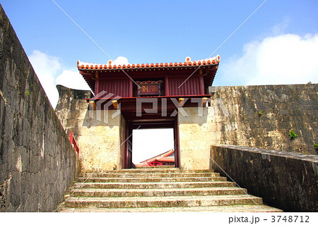 首里城の漏刻門 3748712