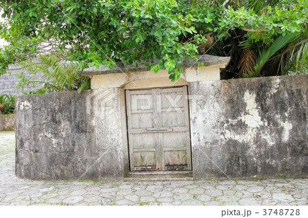 首里森御嶽 3748728