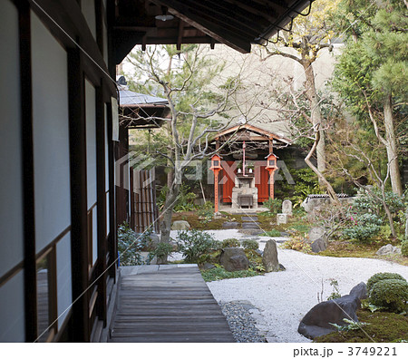 六道珍皇寺　地獄往来の井戸 3749221