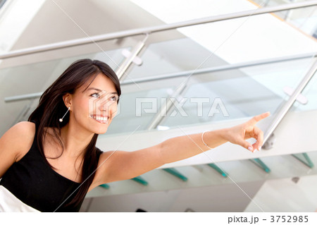 Business woman pointing at something 3752985